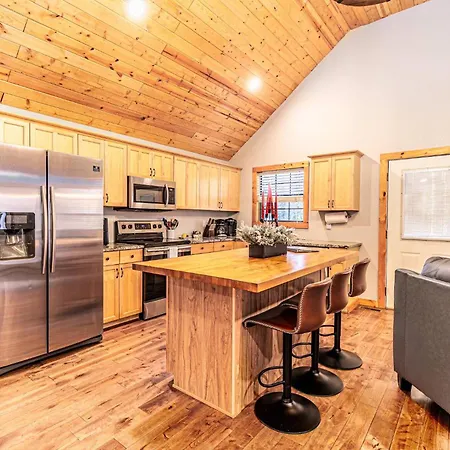 Whispering Pines Cabin